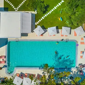 vizitați hotelul